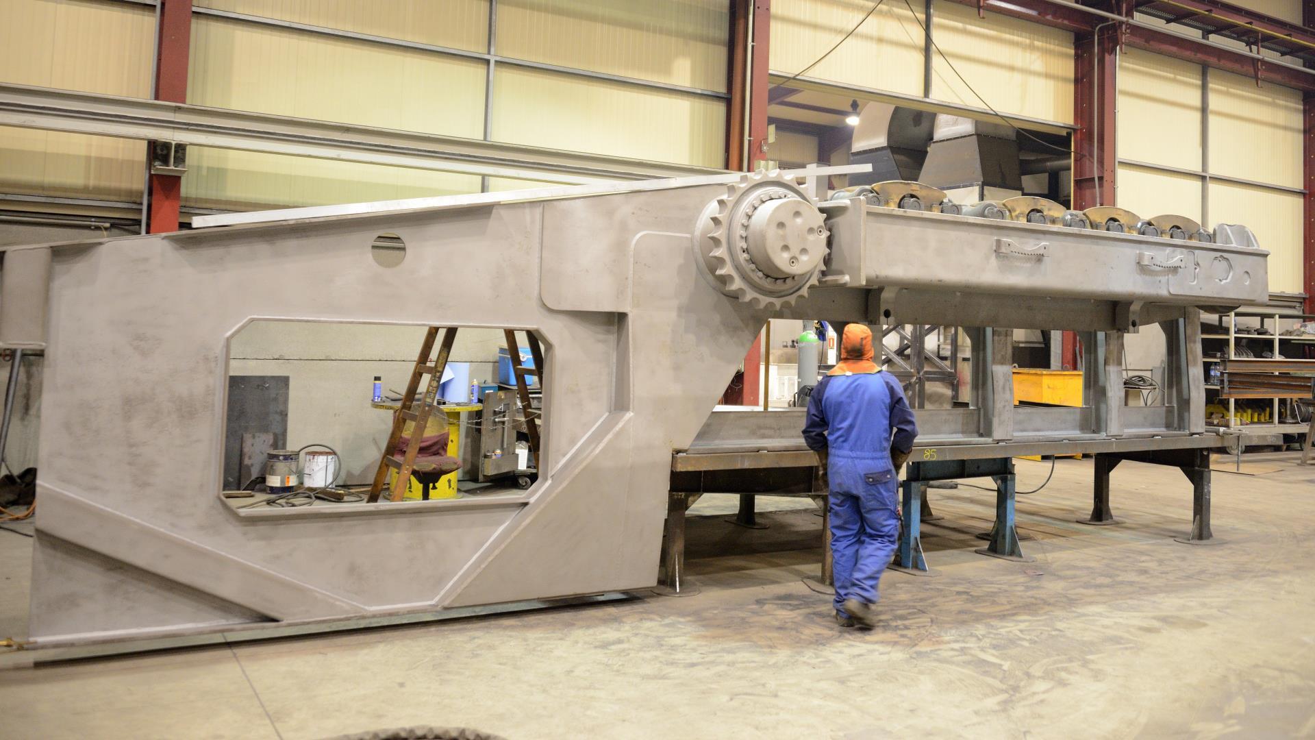 Schlosserei - Industrielle Schweißarbeiten - Metallbau - Industriemontage